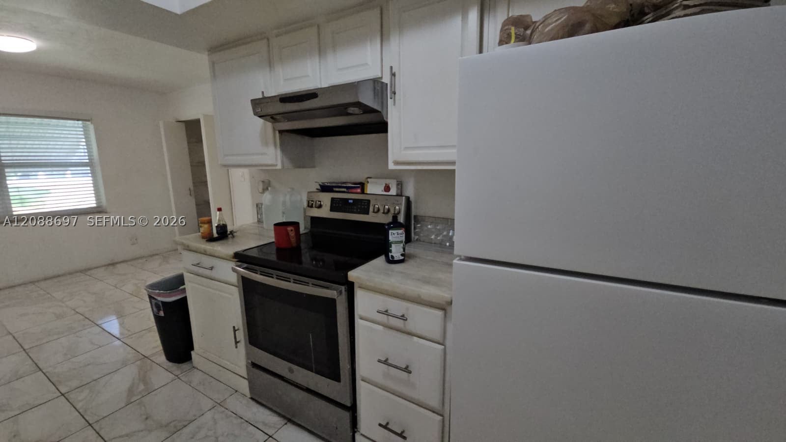 830 SW 50th Ave