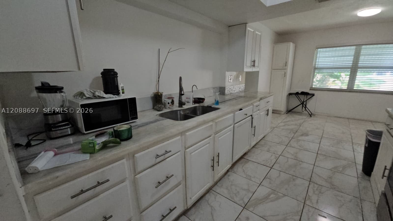 830 SW 50th Ave