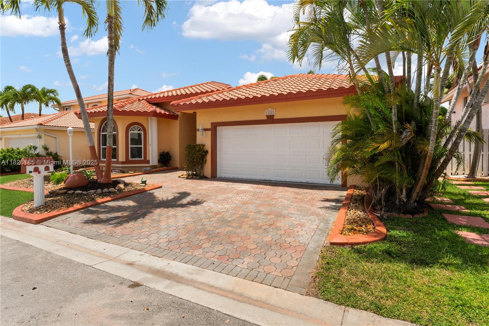 11581 SW 10th Ct