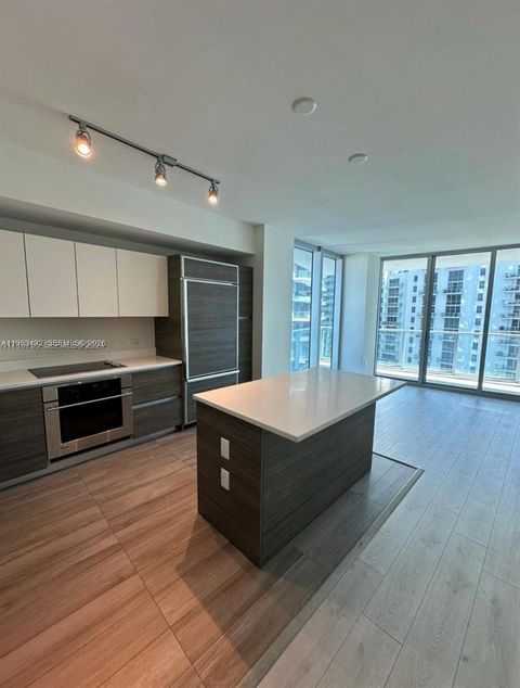 1100 S Miami Ave 3010 Miami FL 33130