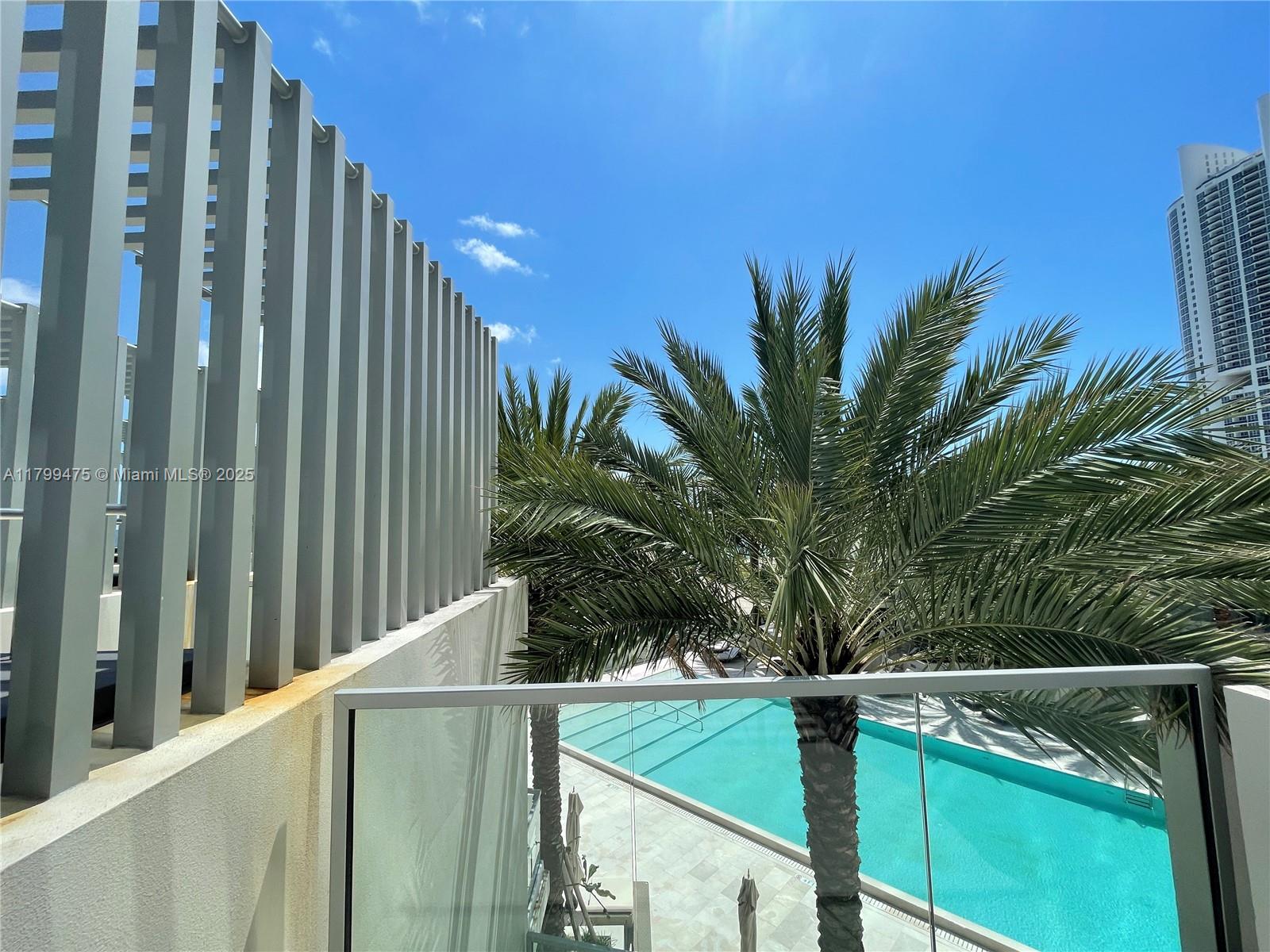 Turnberry Ocean Club - Residential