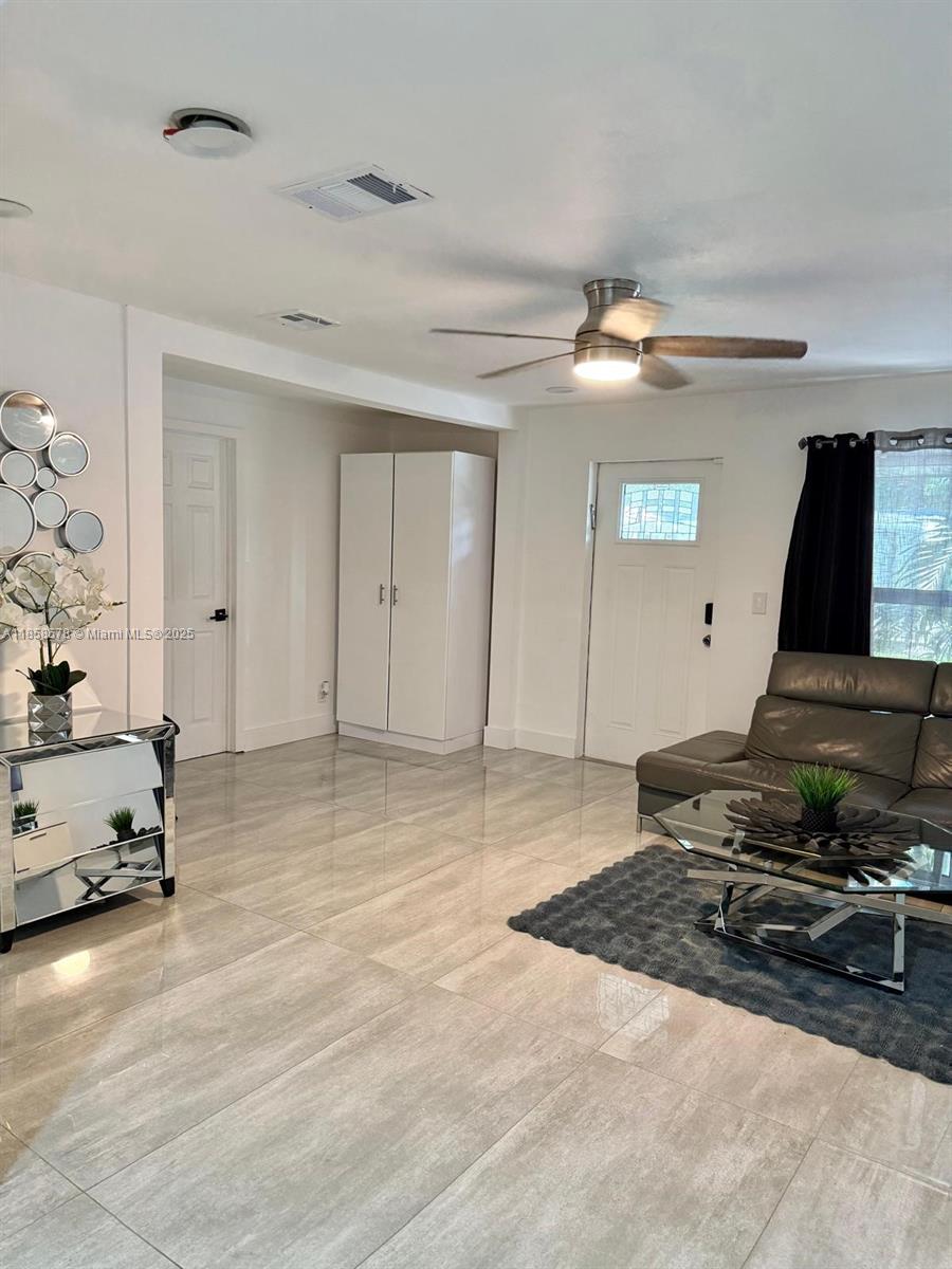 PLAYLAND ESTATES SEC 2 - Residential Lease