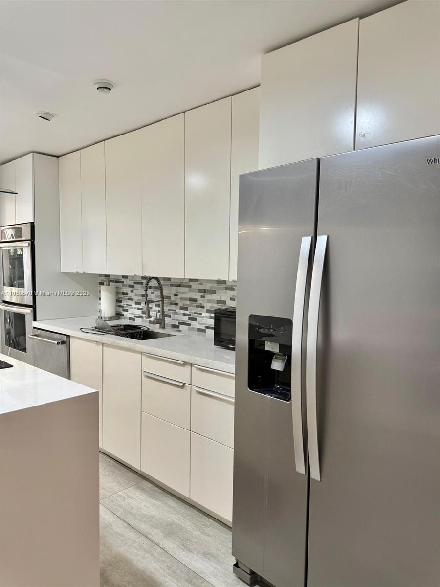 PLAYLAND ESTATES SEC 2 - Residential Lease