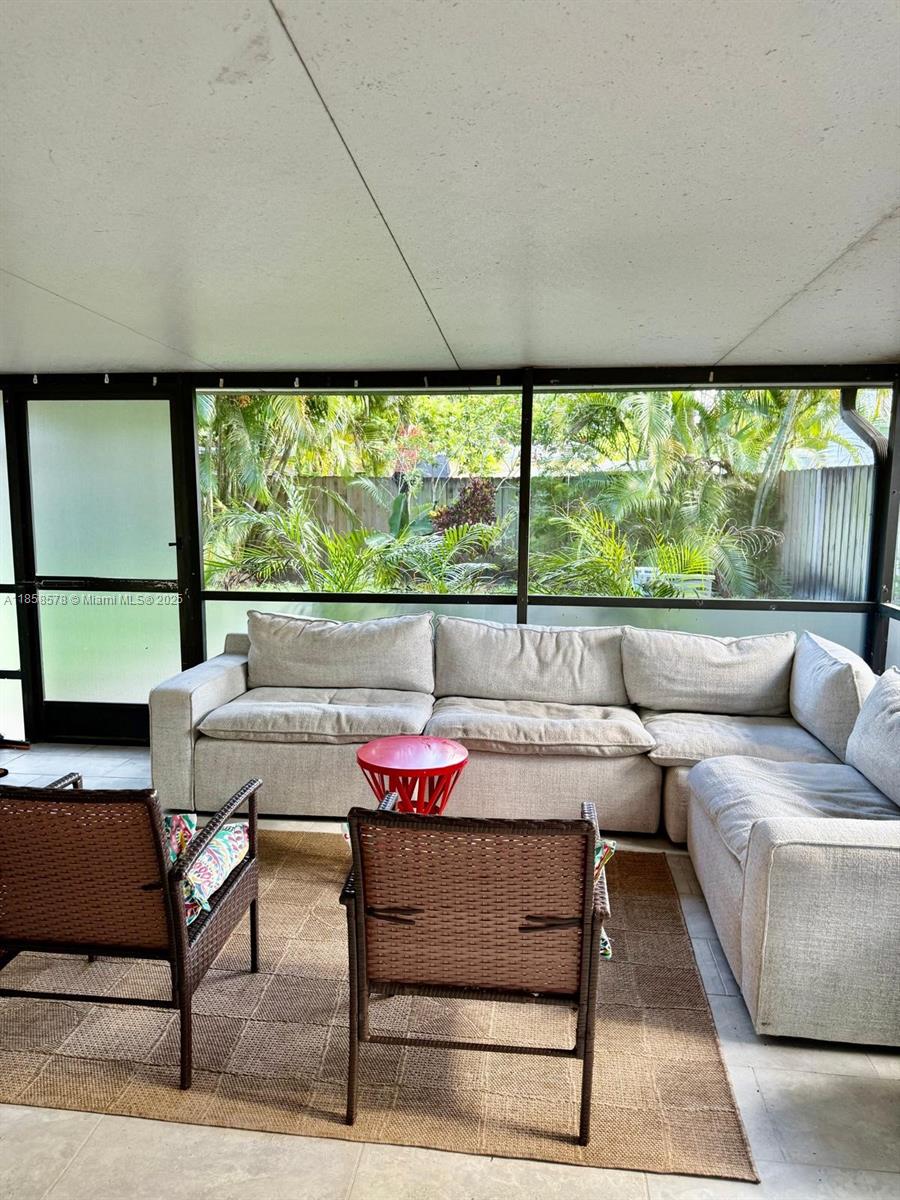 PLAYLAND ESTATES SEC 2 - Residential Lease