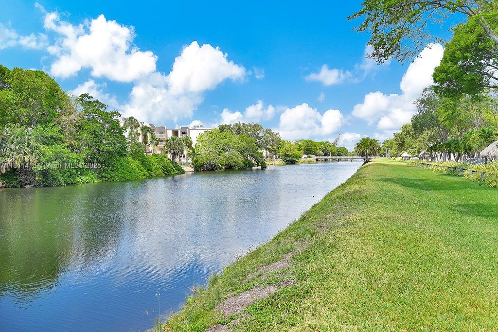 7740 Camino Real Real G-407, Miami, Broward County, Florida - 2 Bedrooms  
1 Bathrooms - 