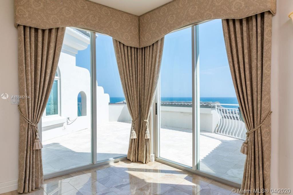 VILLA OCTAGON CONDO - Residential