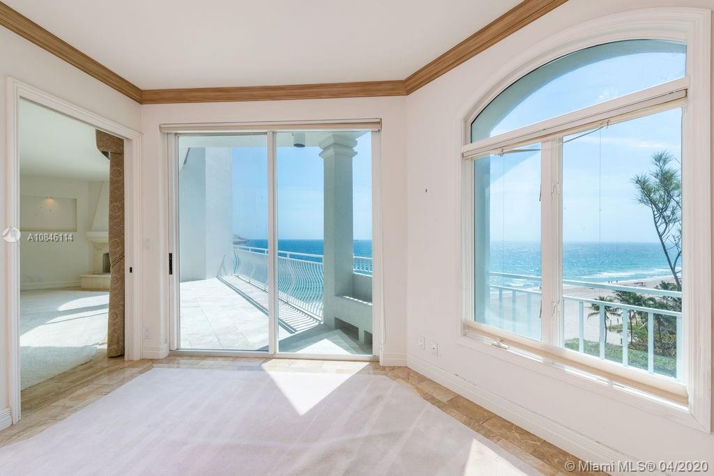 VILLA OCTAGON CONDO - Residential