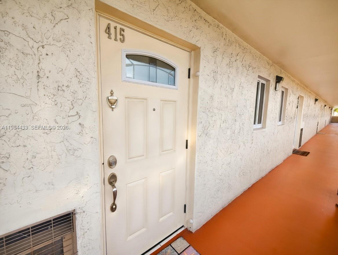 HOLLYBROOK GOLF AND - Land