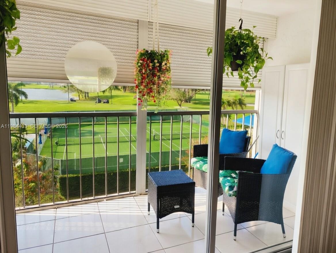 HOLLYBROOK GOLF AND - Land