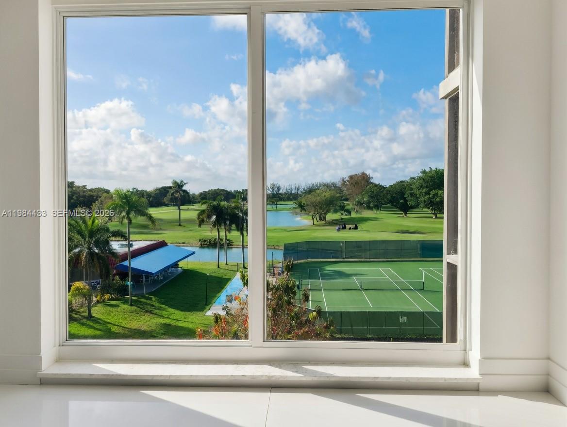 HOLLYBROOK GOLF AND - Land