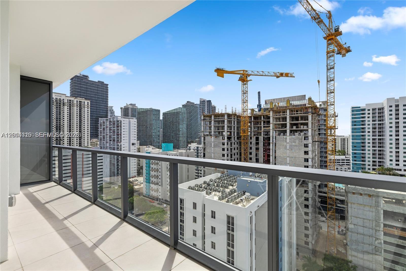 Smart Brickell - Residential