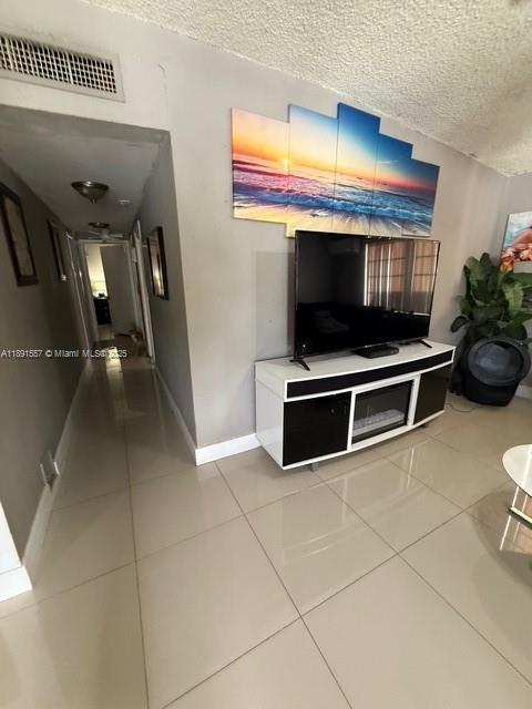 HIALEAH 3RD ADDN - Residential