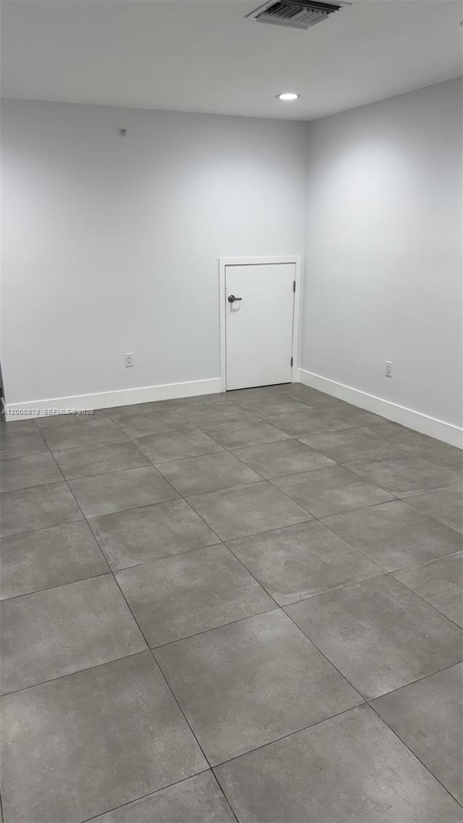 COUNTRY CLUB ESTATES SEC - Residential Lease