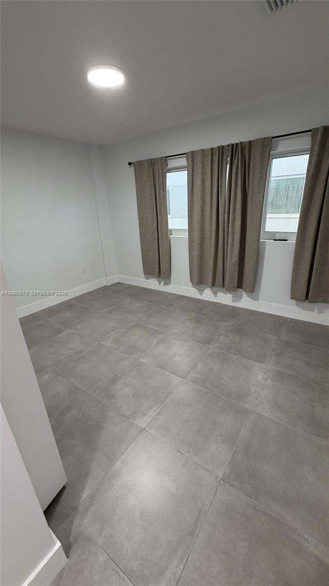 COUNTRY CLUB ESTATES SEC - Residential Lease