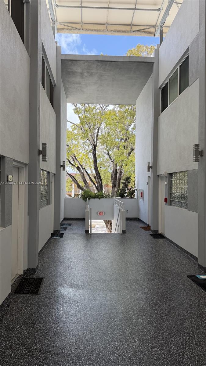 COUNTRY CLUB ESTATES SEC - Residential Lease