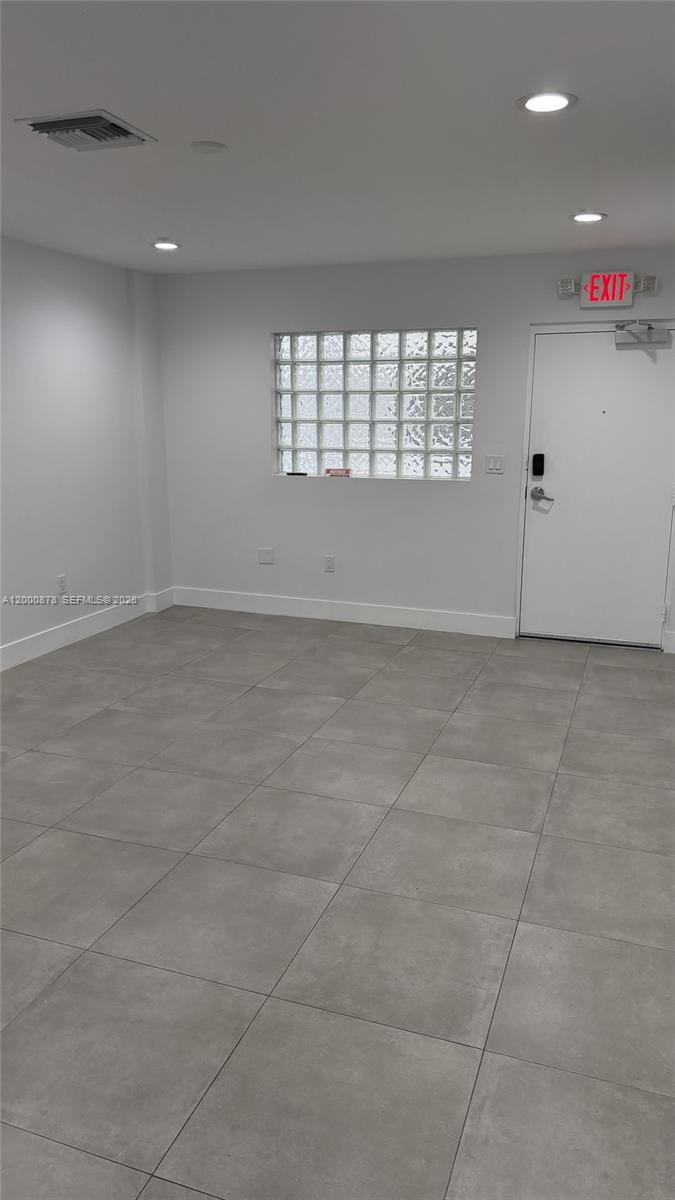 COUNTRY CLUB ESTATES SEC - Residential Lease