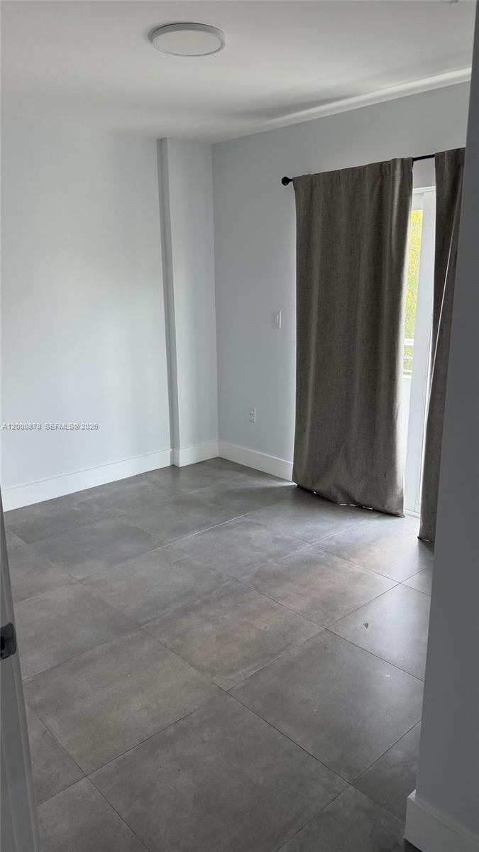 COUNTRY CLUB ESTATES SEC - Residential Lease