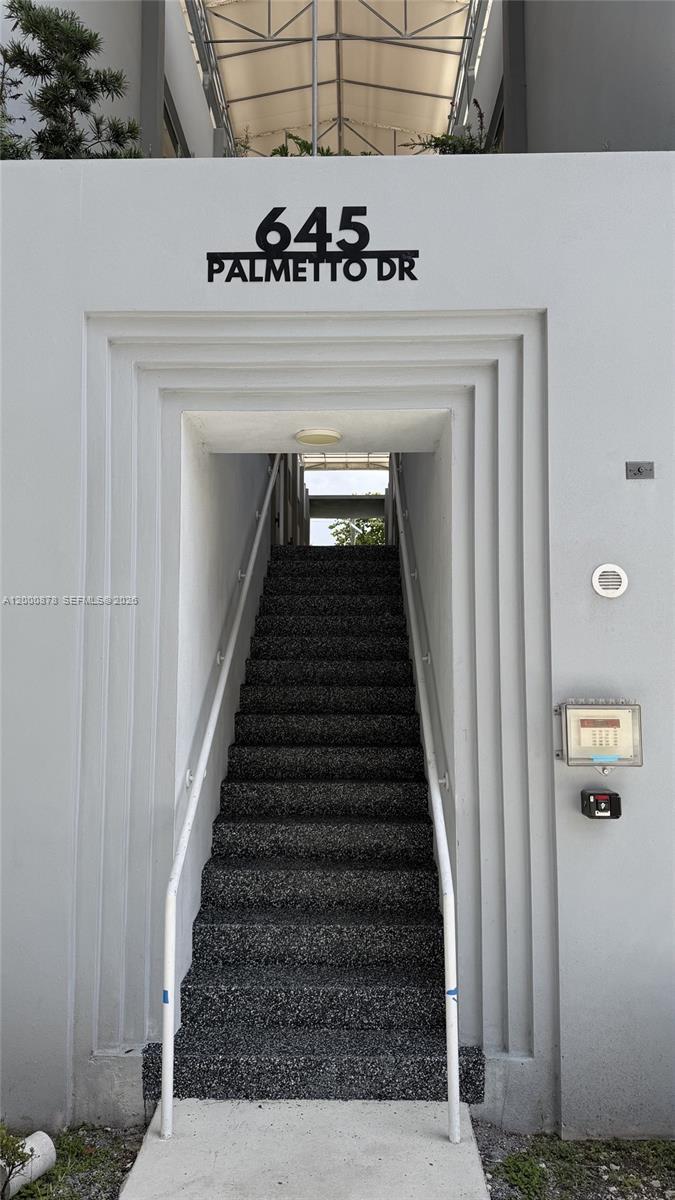 COUNTRY CLUB ESTATES SEC - Residential Lease