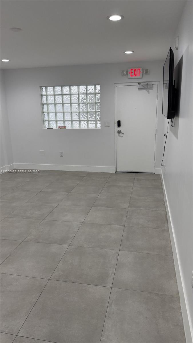 COUNTRY CLUB ESTATES SEC - Residential Lease