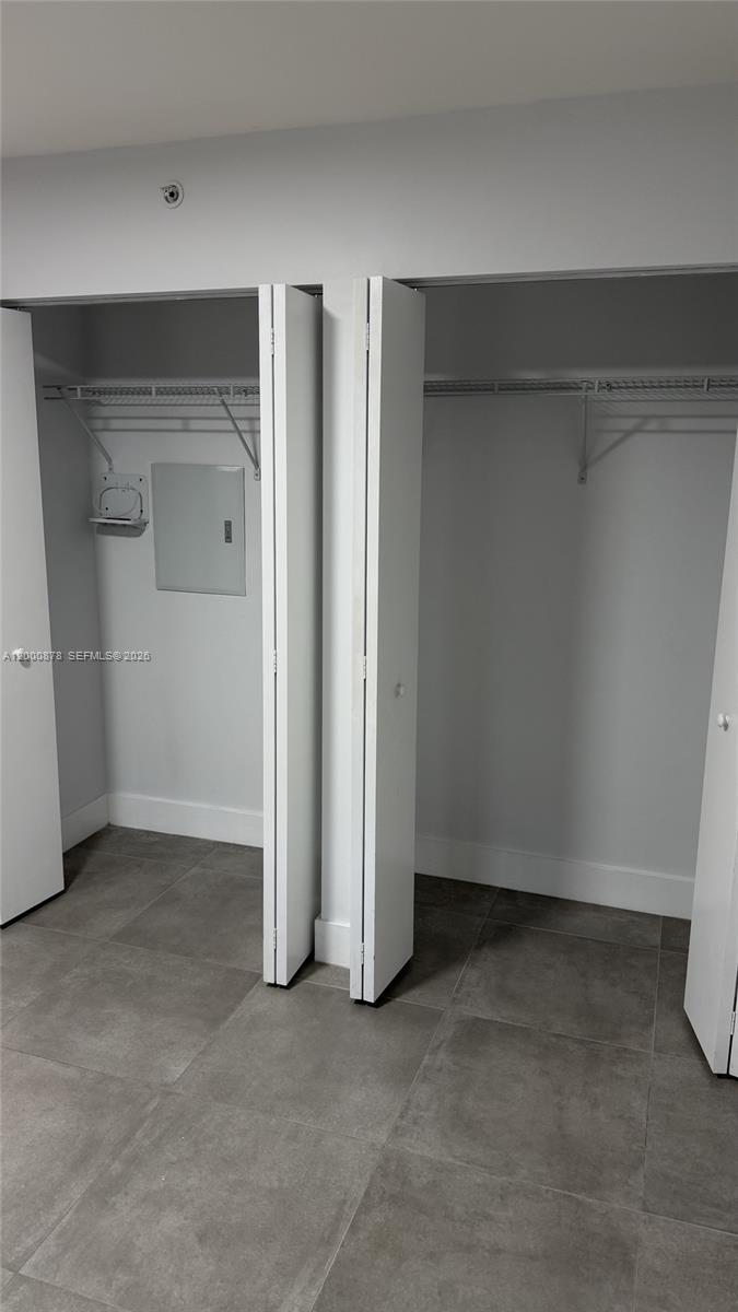 COUNTRY CLUB ESTATES SEC - Residential Lease