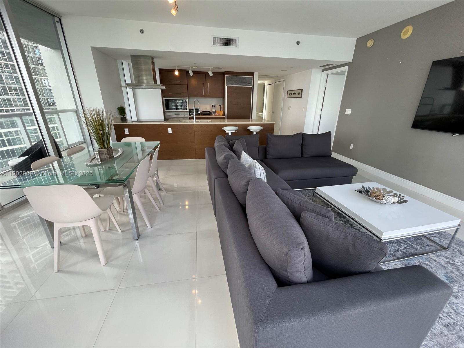 ICON BRICKELL CONDO NO 3 - Residential