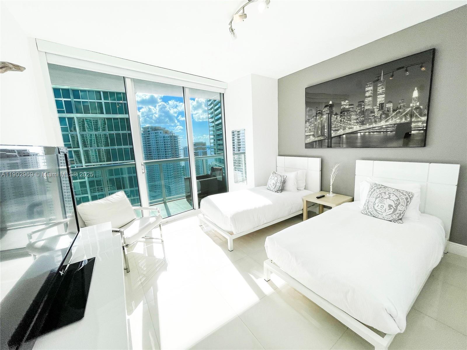ICON BRICKELL CONDO NO 3 - Residential