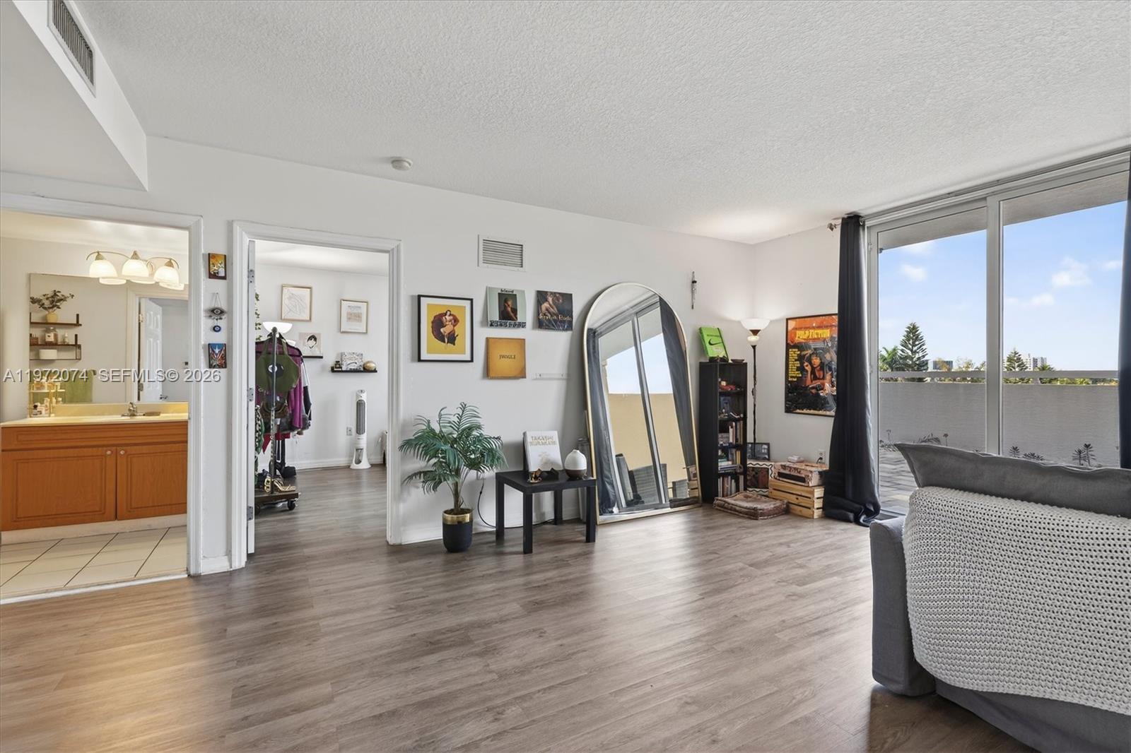 BRICKELL VISTA CONDO - Residential