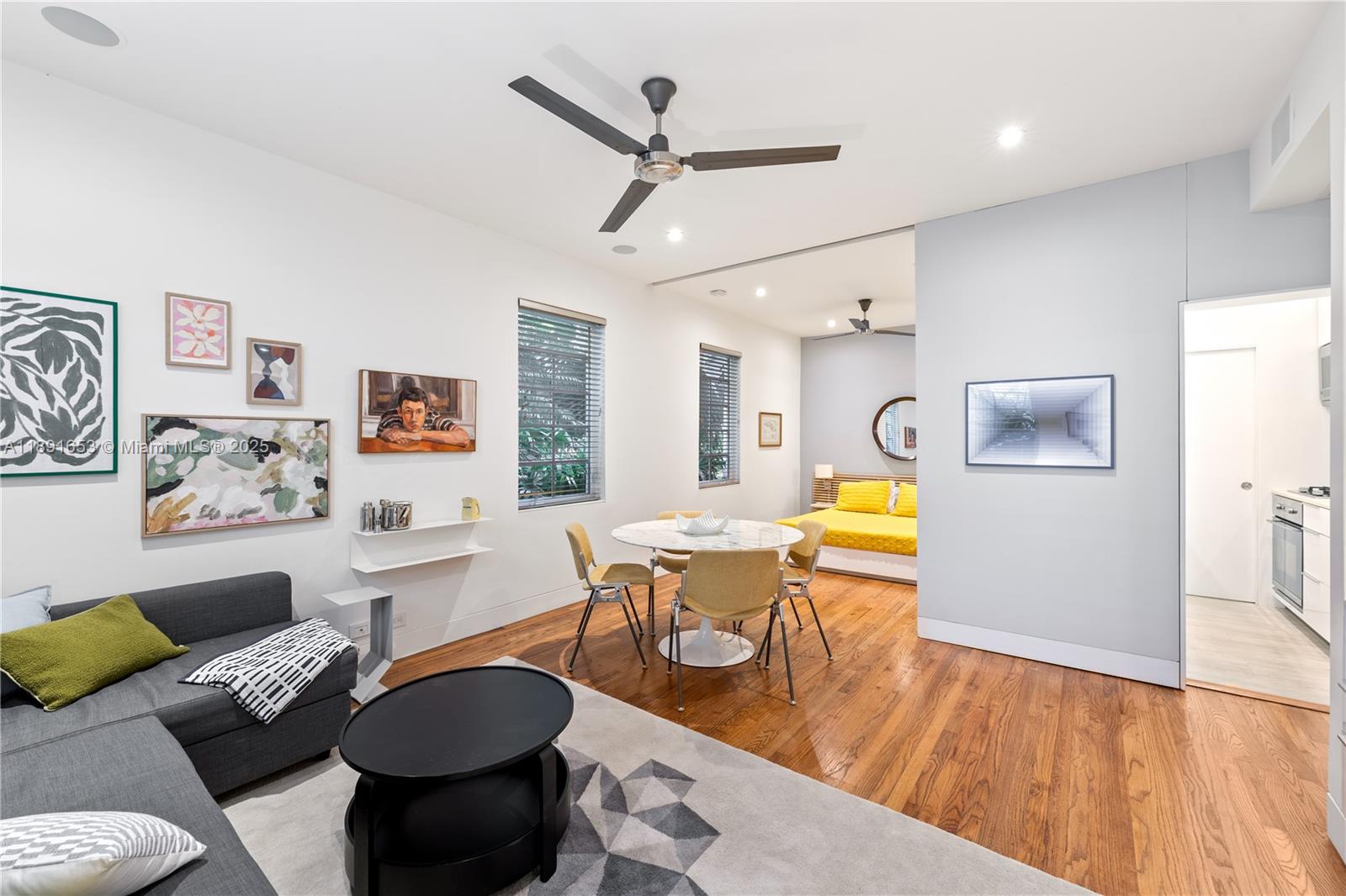 THE RIVIERA ARMS CONDO - Residential Lease