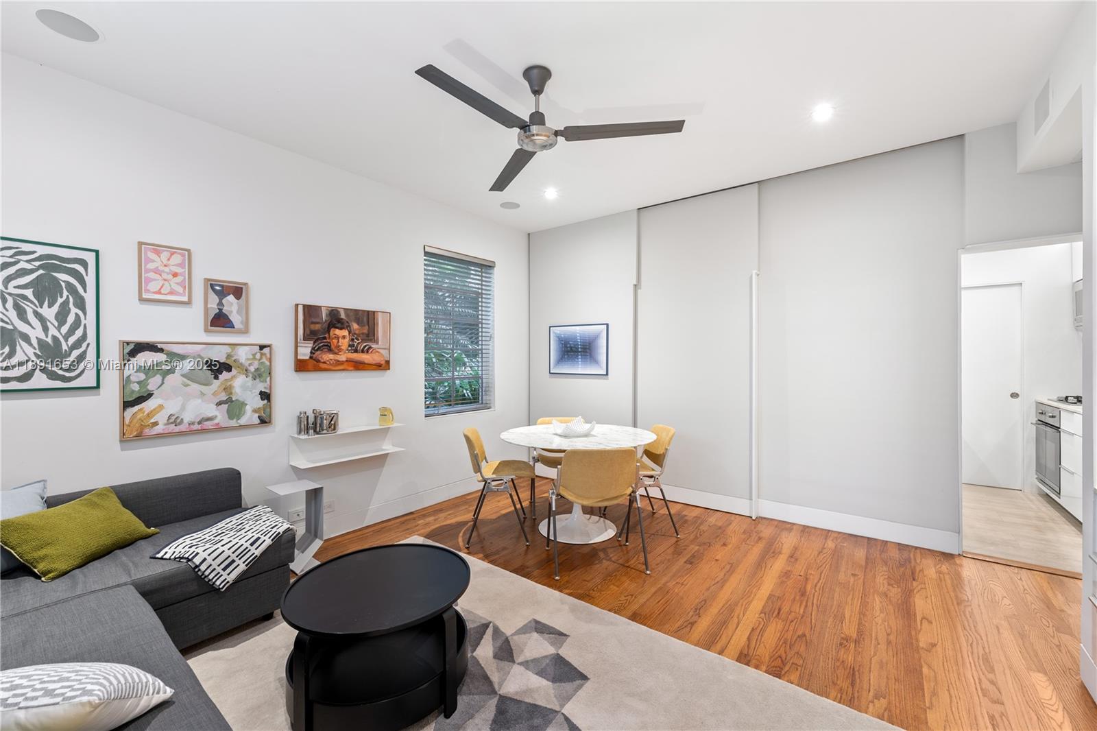 THE RIVIERA ARMS CONDO - Residential Lease