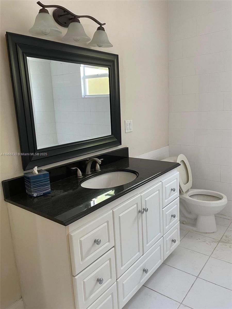 COLEE HAMMOCK - Residential Lease