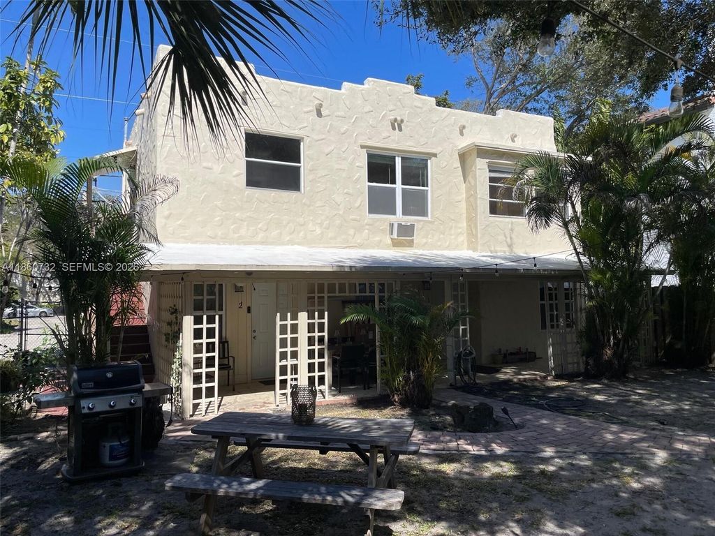 Photo of 1309 SE 1st St #3, Fort Lauderdale, FL 33301 (MLS # A11860732)