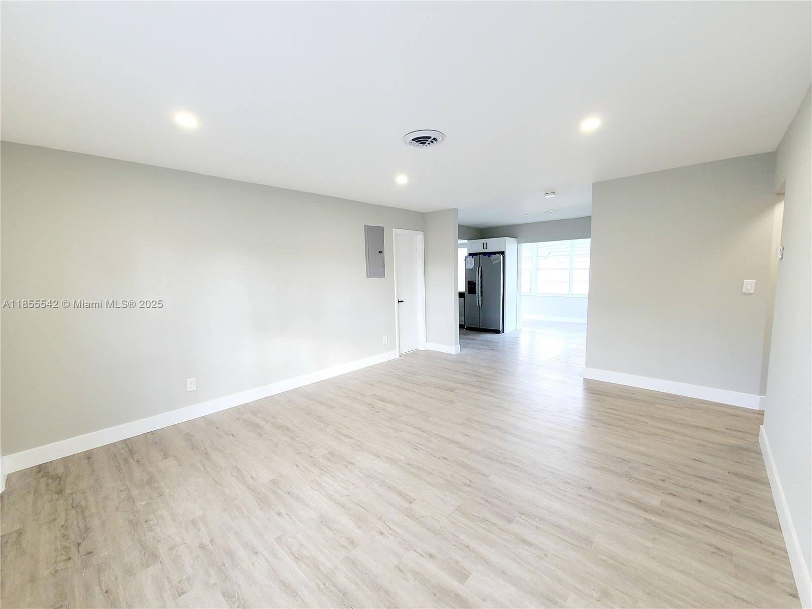 4230 NW 52nd Ave