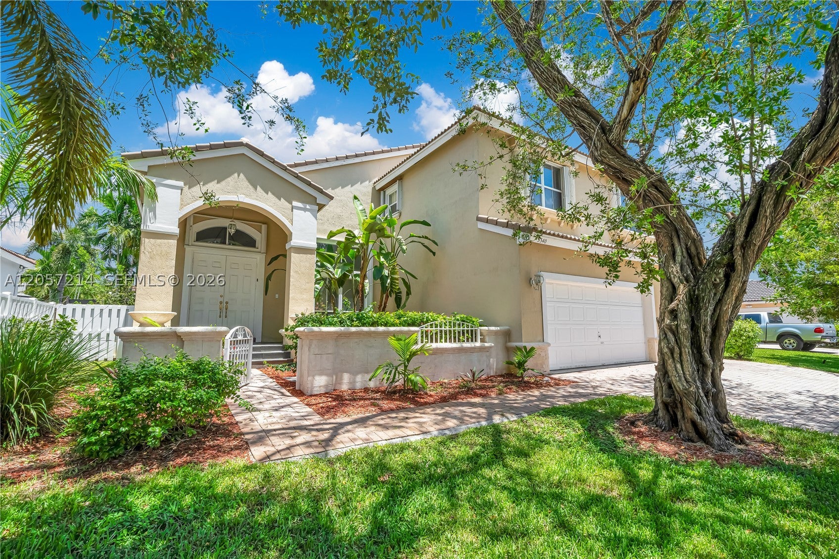 5340 SW 33rd Ter