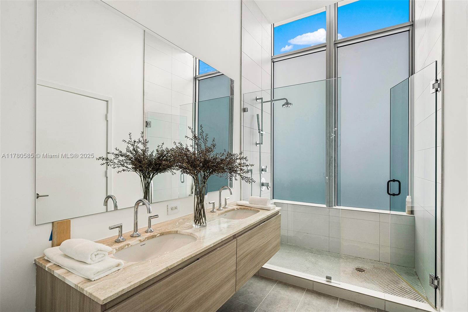 BISCAYNE BEACH CONDO - Residential
