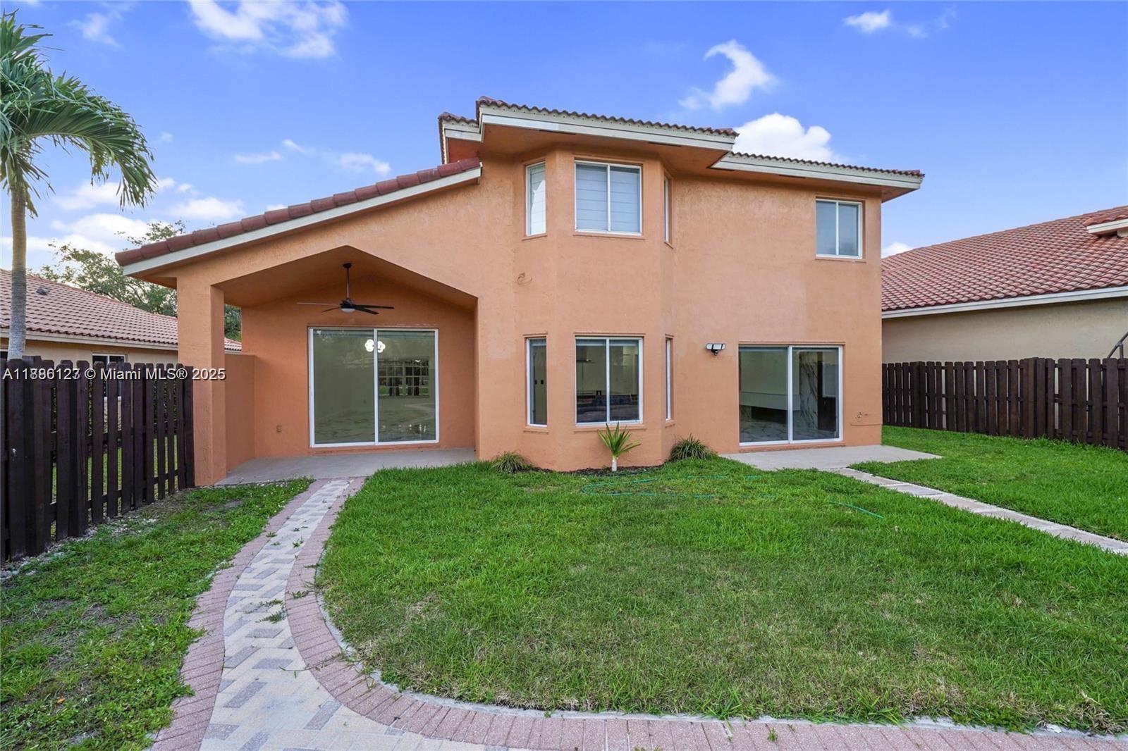 GROVE COMMERCIAL CENTER - Residential