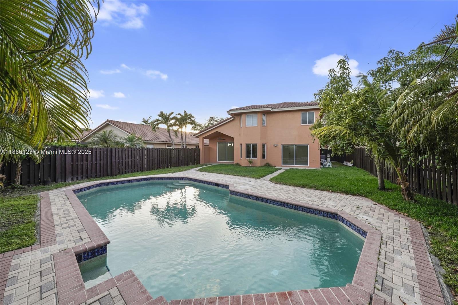GROVE COMMERCIAL CENTER - Residential