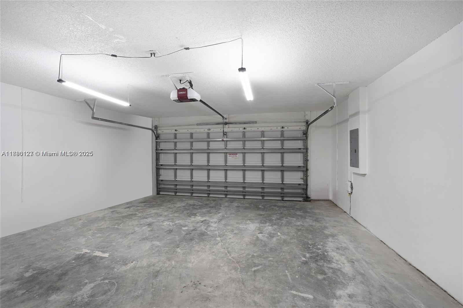 GROVE COMMERCIAL CENTER - Residential