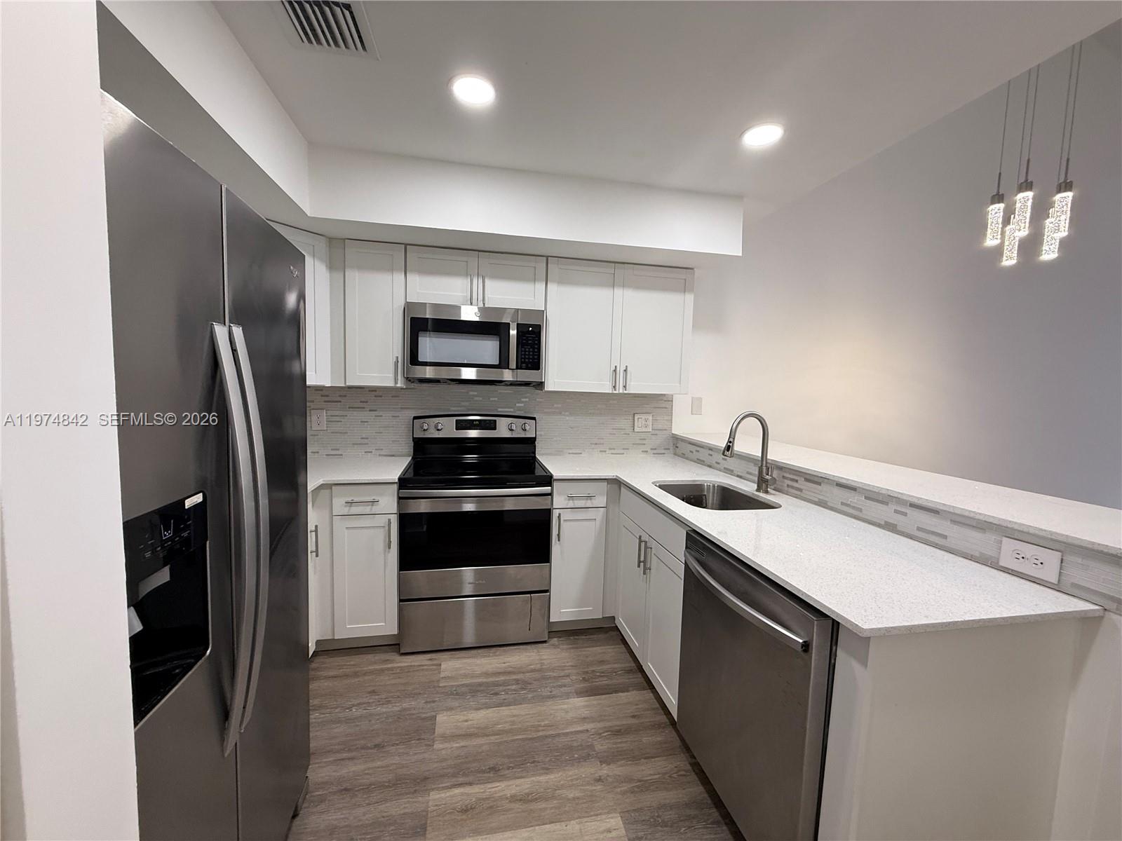 ROCK ISLAND LAND CORP - Residential