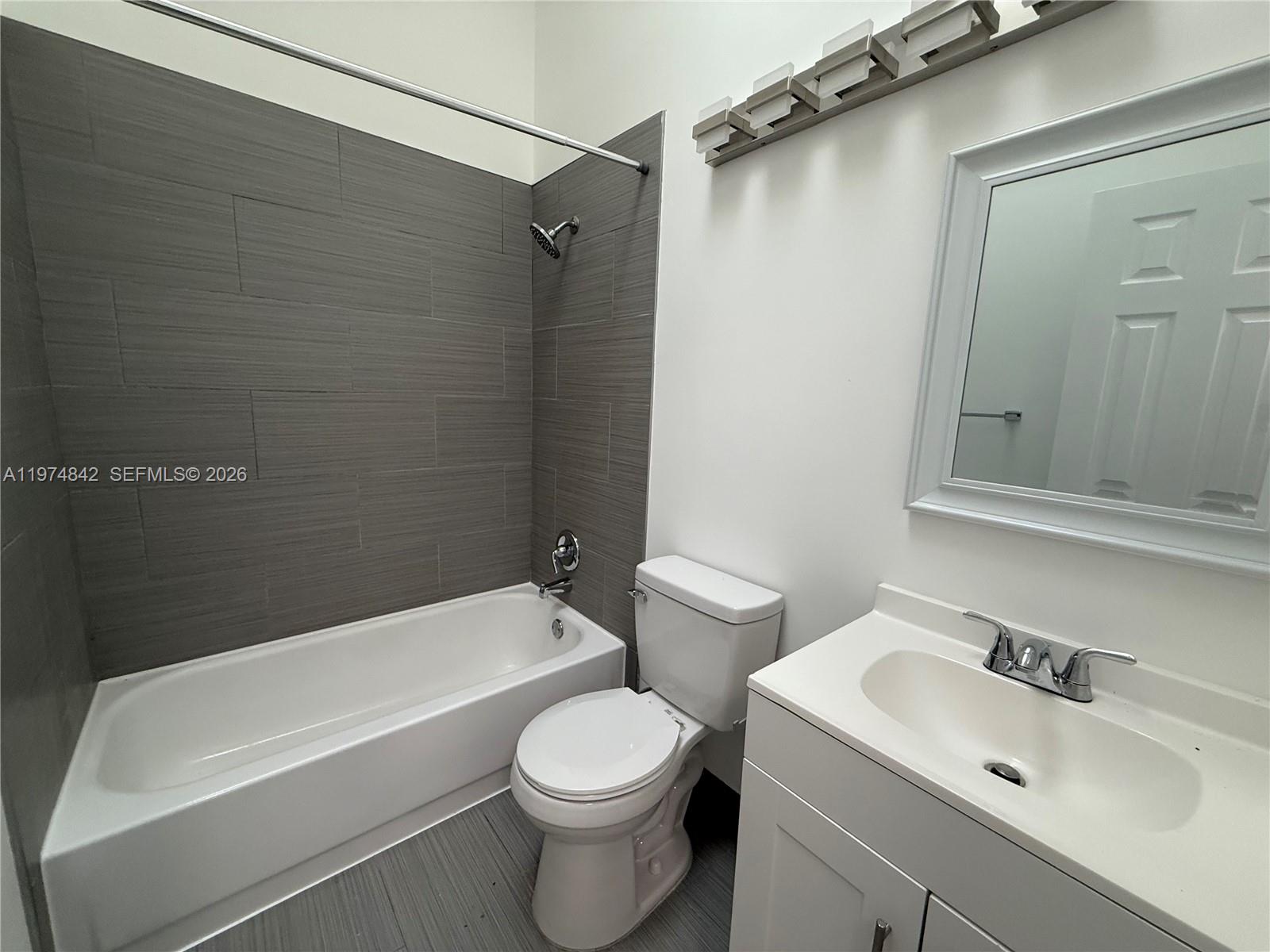 ROCK ISLAND LAND CORP - Residential