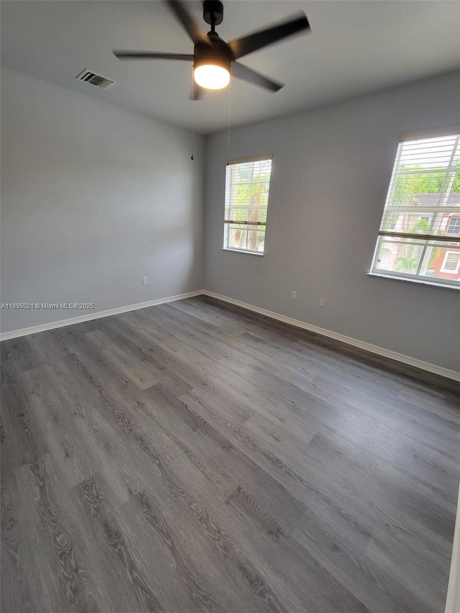 CASA DEL SUR - Residential Lease