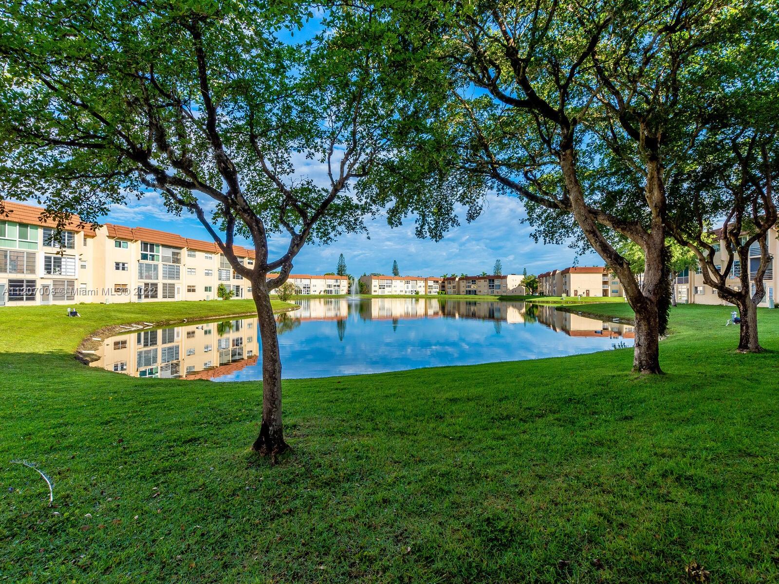 SUNRISE LAKES 65 - Residential