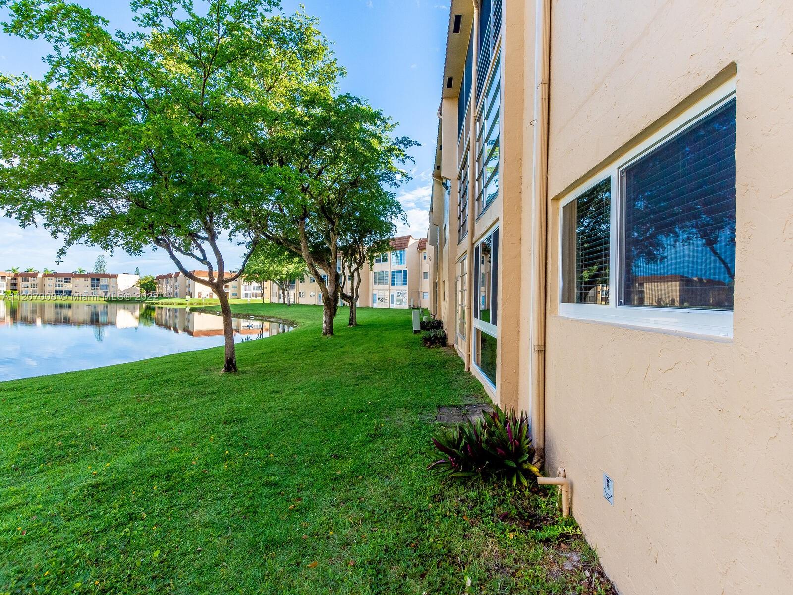 SUNRISE LAKES 65 - Residential