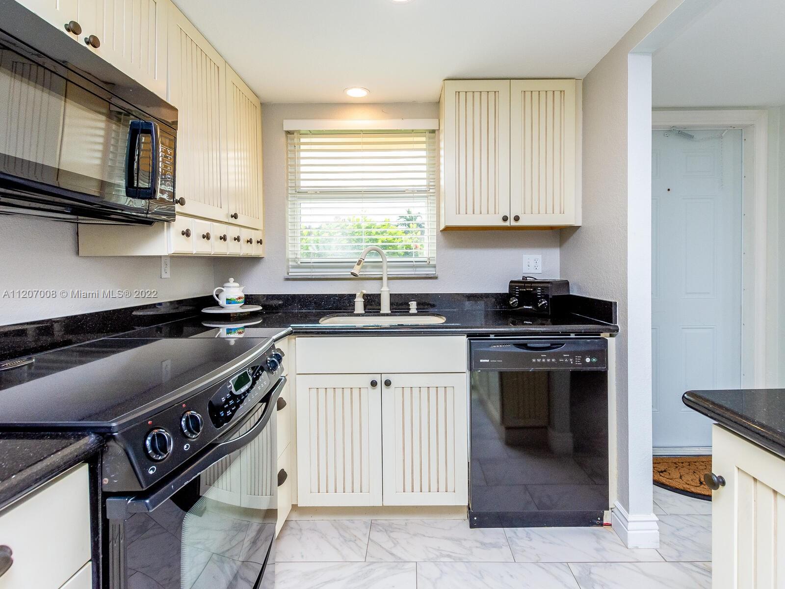 SUNRISE LAKES 65 - Residential