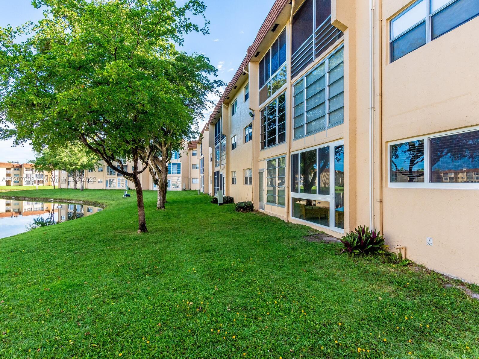 SUNRISE LAKES 65 - Residential