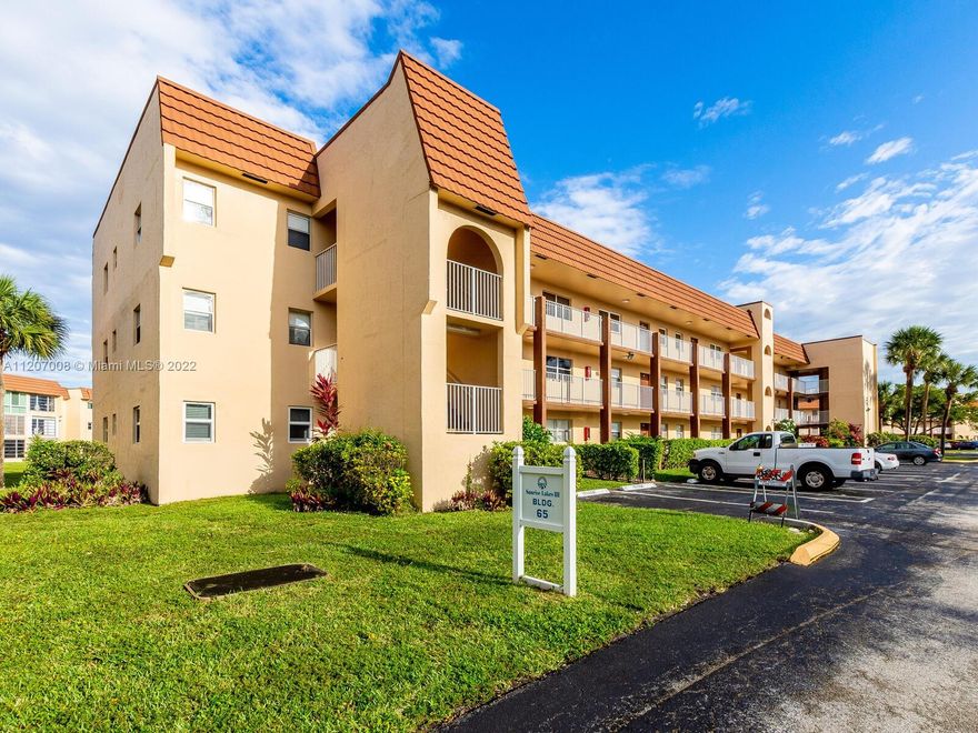 OPEN HOUSE SATURDAY 05/28/22 10:30AM UNTIL 1:30 PM
AMAZING FIRST FLOOR CORNER UNIT IN THE DESIRABLE 55 PLUS SUNRISE LAKES COMMUNITY!! THIS LAKEFRONT AND UPDATED CONDO IS THE ONE THAT YOU ARE LOOKING FOR, FEATURES INCLUDE, NEW WHITE MODERN TILED IN ALL AREAS, NEW IMPACT WINDOWS AND DOORS, OPEN STYLED KITCHEN WITH GRANITE, WOOD CABINETS AND BLACK APPLIANCES, NEW CEILING LED LIGHTS, FRESHLY PAINTED, CLOSET CABINETRY IN BOTH ROOMS, UPDATED BATHROOMS, NOT TO MENTION THAT THE CONDO HAS AN UPDATED PLUMBING, ELECTRICAL WIRE, AND DRY WALLS. CLOSE TO MAJOR SHOPING CENTERS AND RESTAURANTS. PURCHASE THIS UNIT CONDO AND ENJOY THE AMAZING AMENITIES THAT THIS COMMUNITY OFFER TO YOU!!