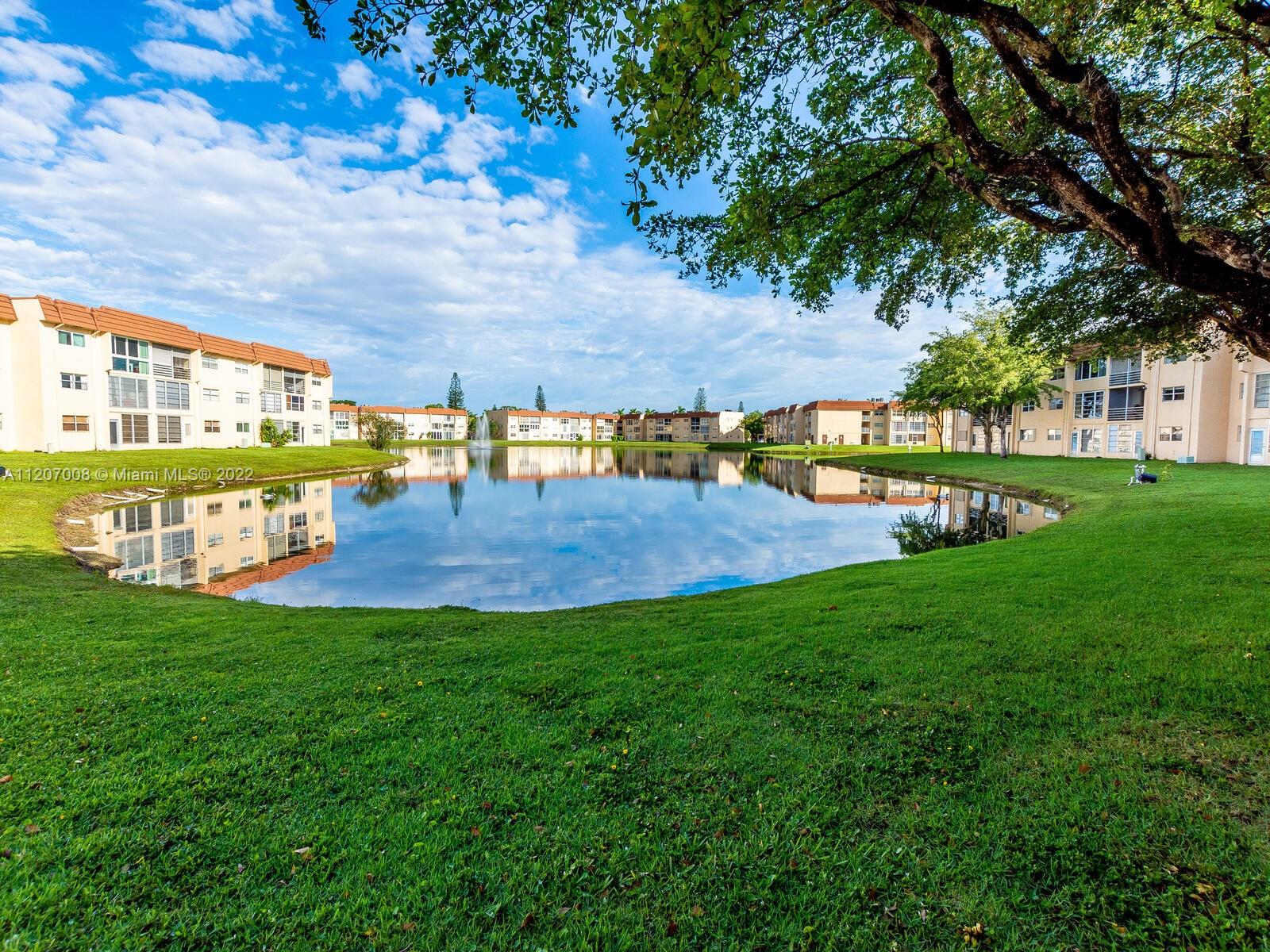 SUNRISE LAKES 65 - Residential