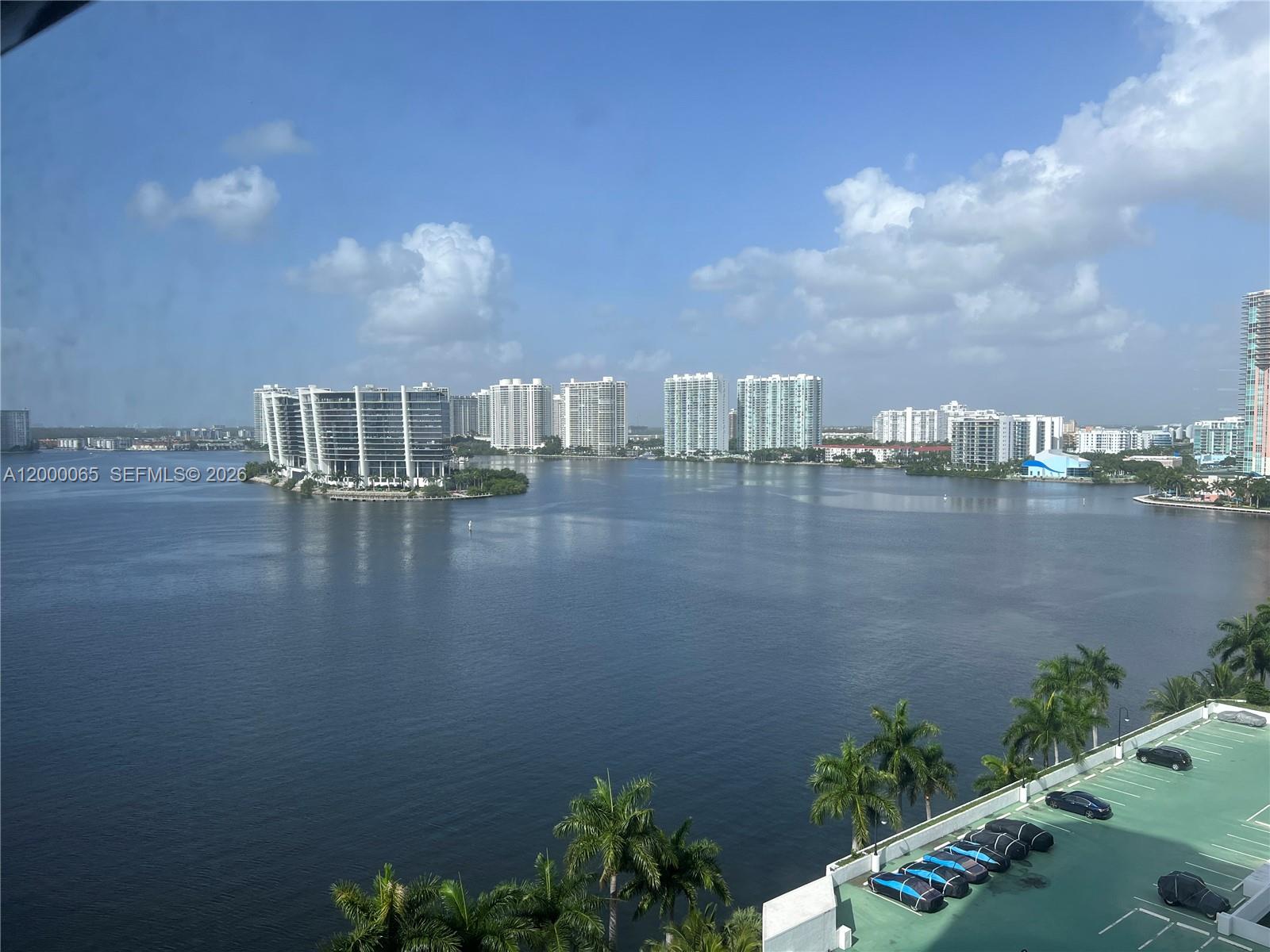 MYSTIC POINTE CONDO NO TH - Residential