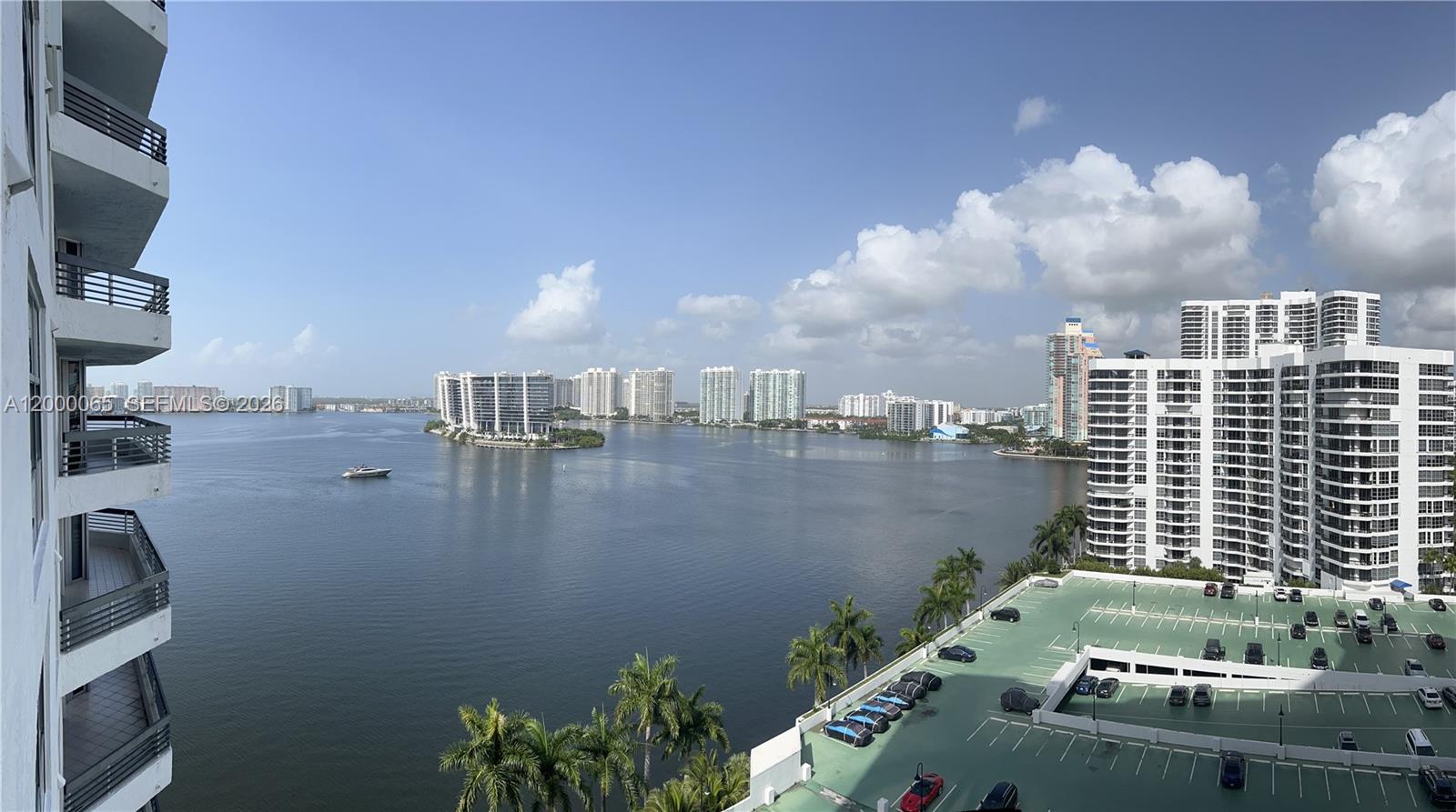 MYSTIC POINTE CONDO NO TH - Residential