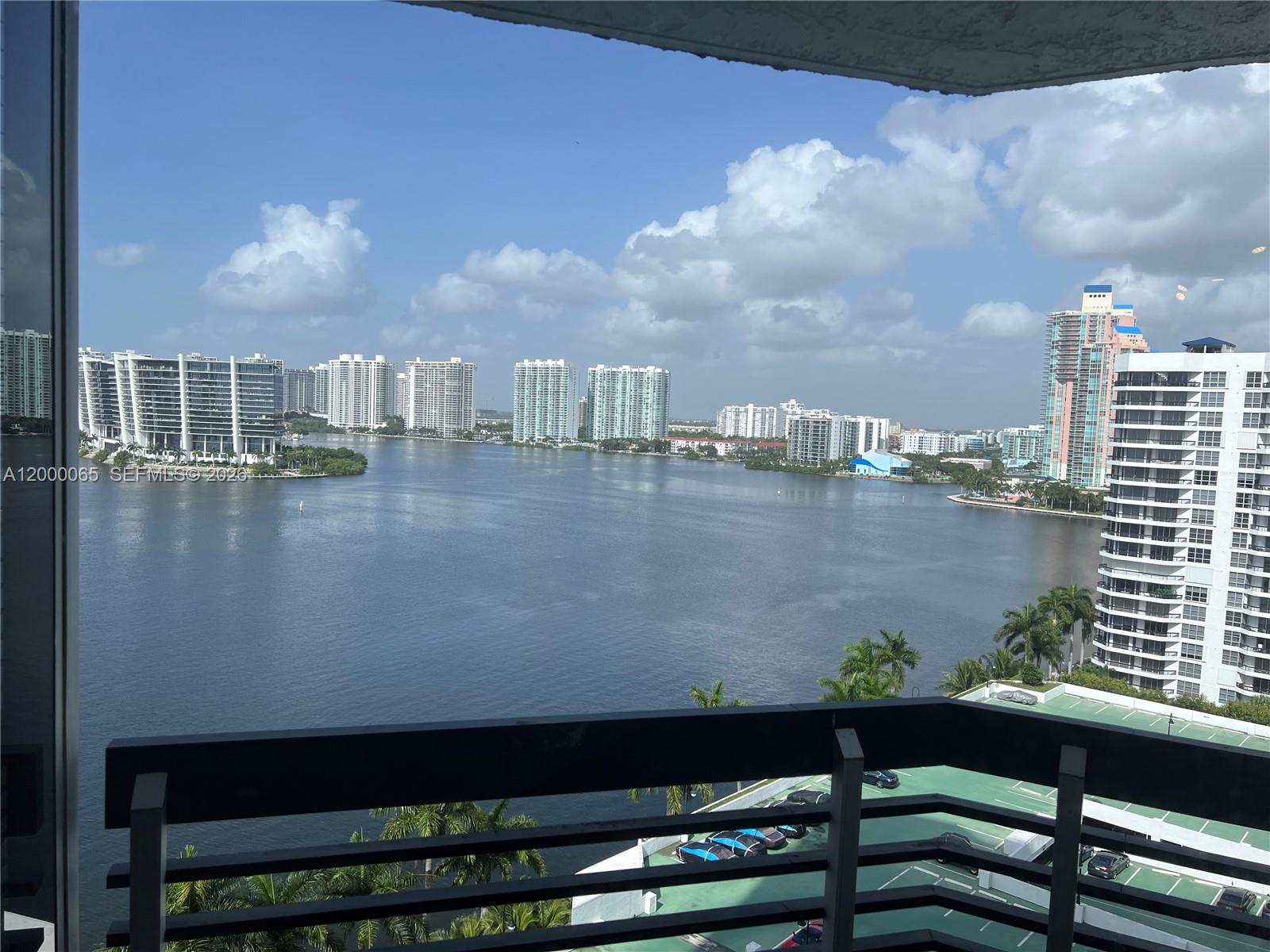 MYSTIC POINTE CONDO NO TH - Residential