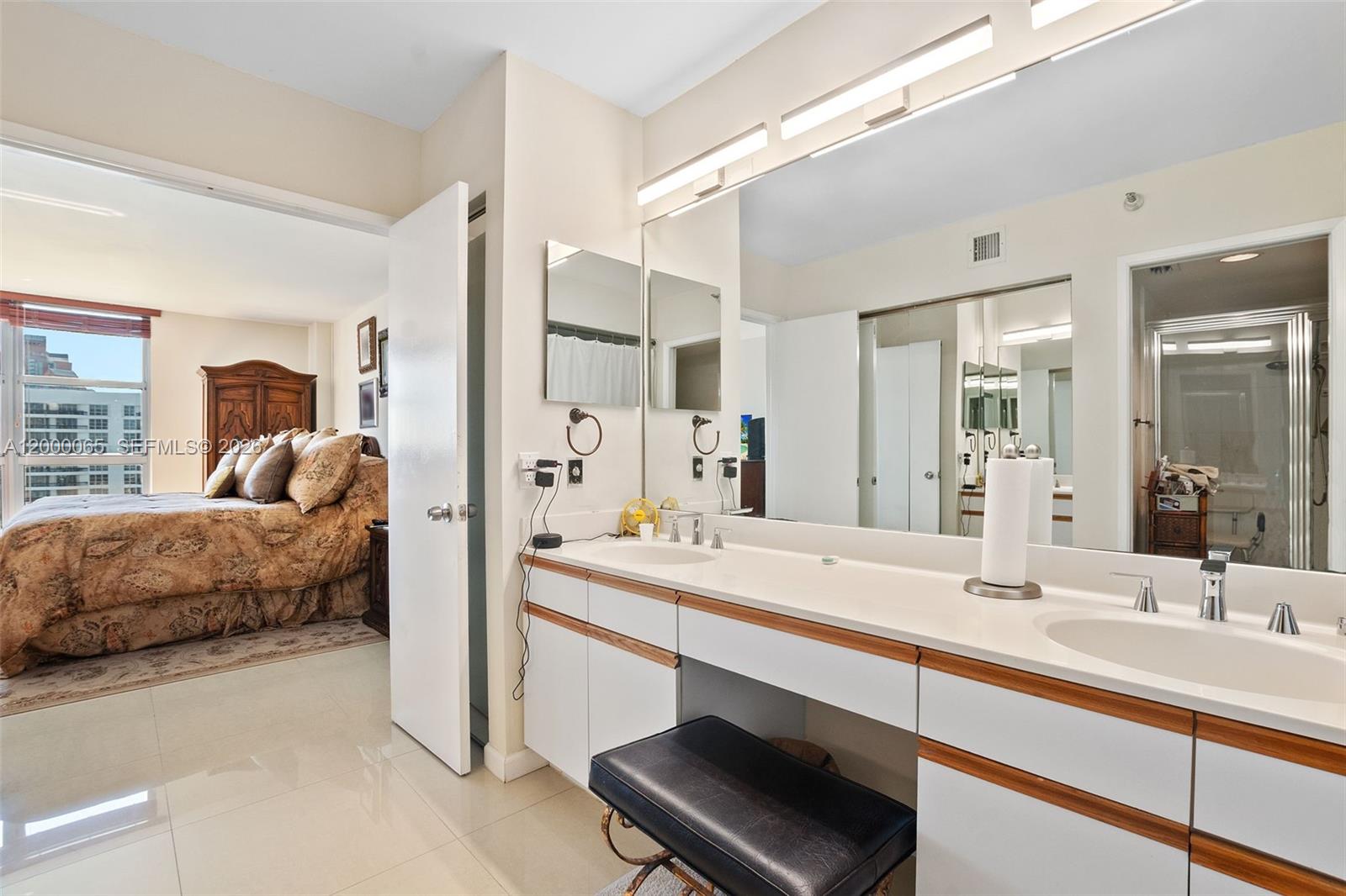 MYSTIC POINTE CONDO NO TH - Residential